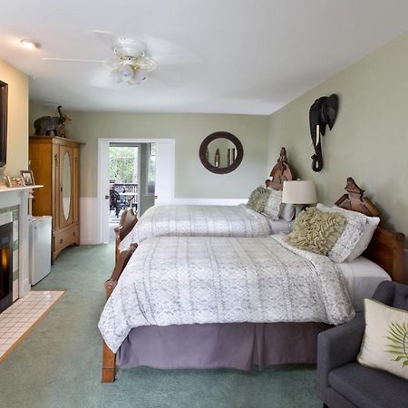The Reynolds Mansion Bed & Breakfast Woodfin Exterior photo