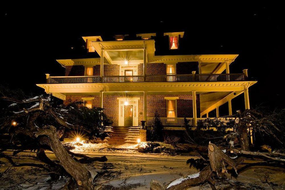 The Reynolds Mansion Bed & Breakfast Woodfin Exterior photo