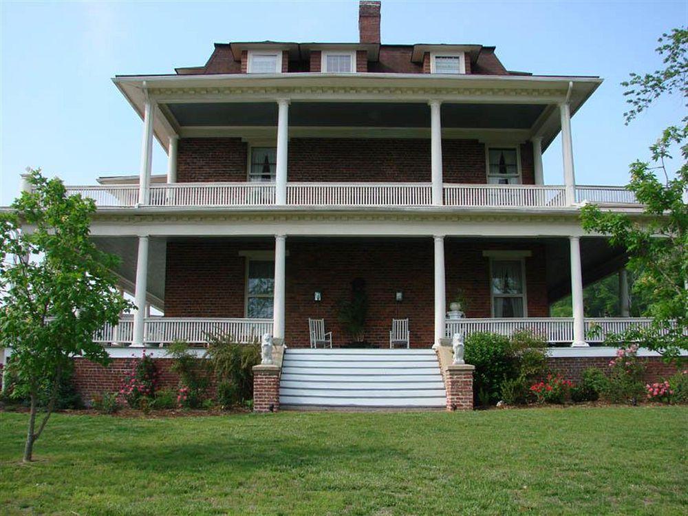 The Reynolds Mansion Bed & Breakfast Woodfin Exterior photo