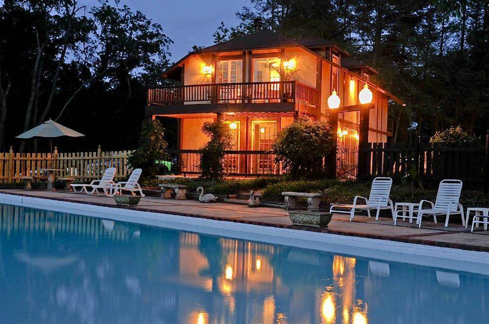 The Reynolds Mansion Bed & Breakfast Woodfin Exterior photo