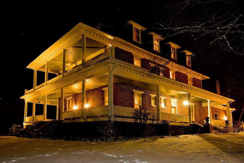 The Reynolds Mansion Bed & Breakfast Woodfin Exterior photo