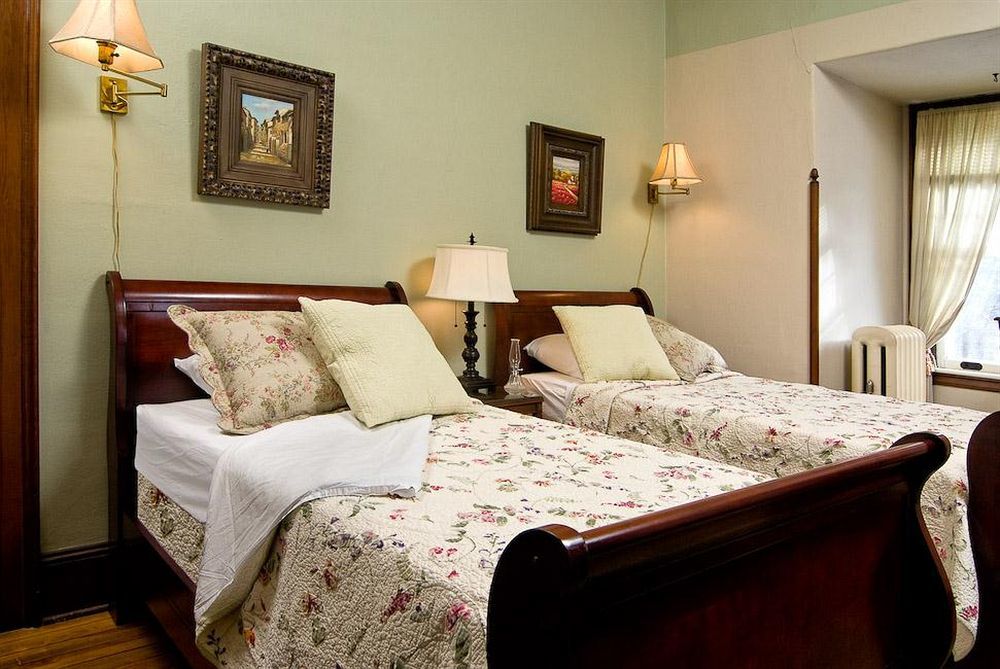 The Reynolds Mansion Bed & Breakfast Woodfin Exterior photo