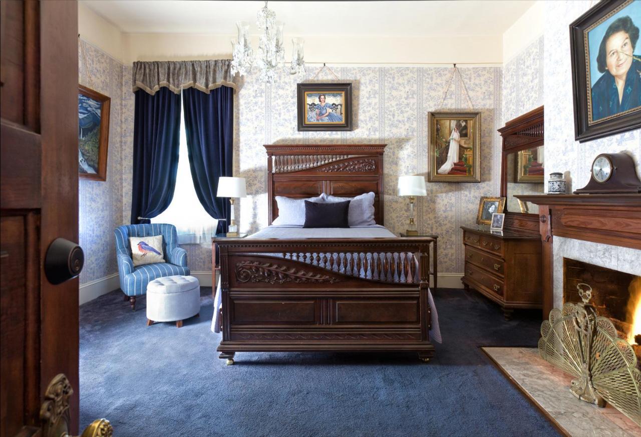 The Reynolds Mansion Bed & Breakfast Woodfin Exterior photo