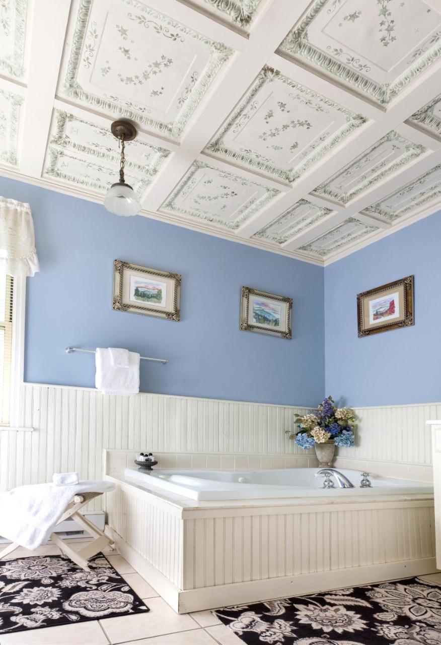 The Reynolds Mansion Bed & Breakfast Woodfin Exterior photo
