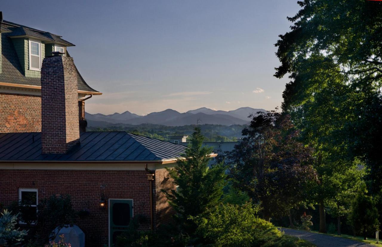 The Reynolds Mansion Bed & Breakfast Woodfin Exterior photo