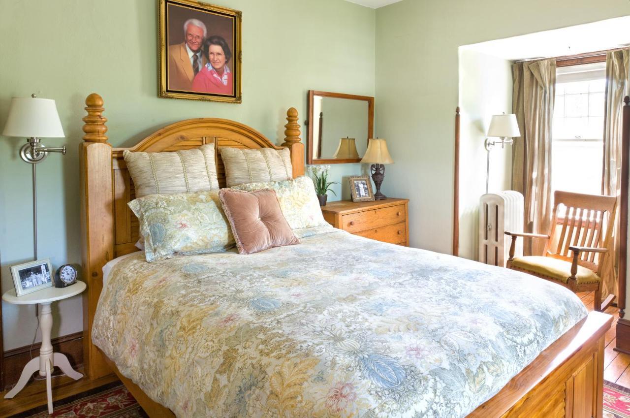 The Reynolds Mansion Bed & Breakfast Woodfin Exterior photo