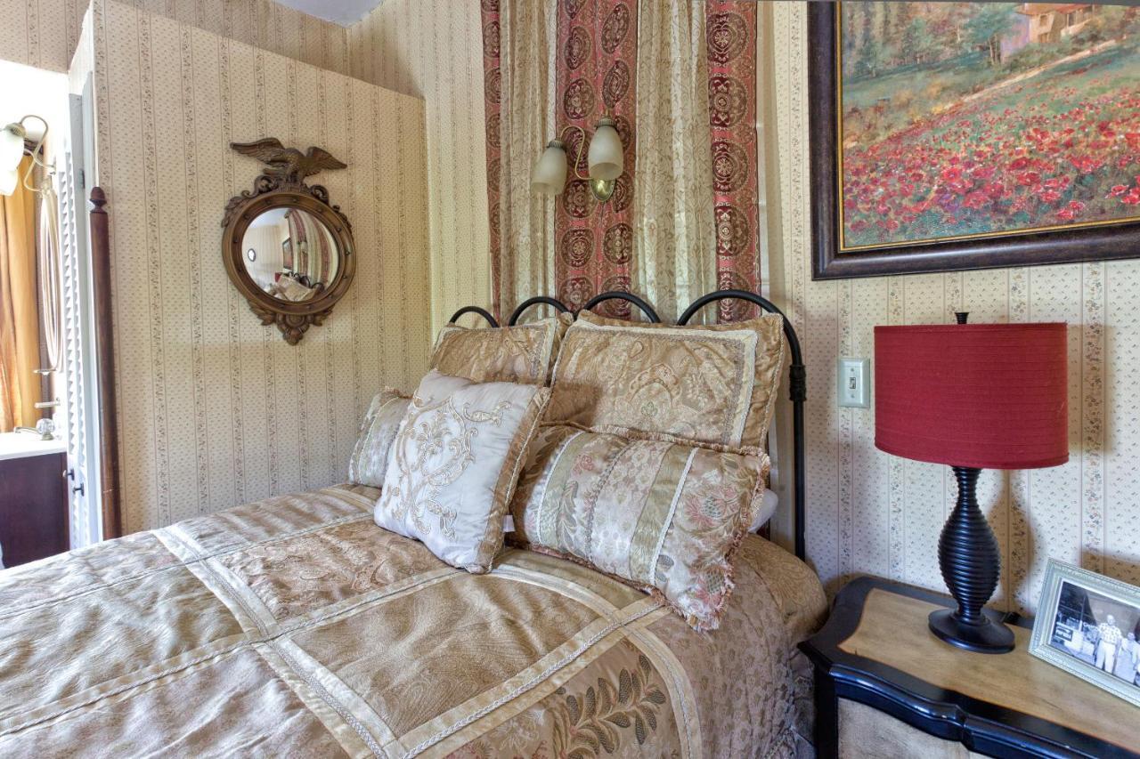 The Reynolds Mansion Bed & Breakfast Woodfin Exterior photo